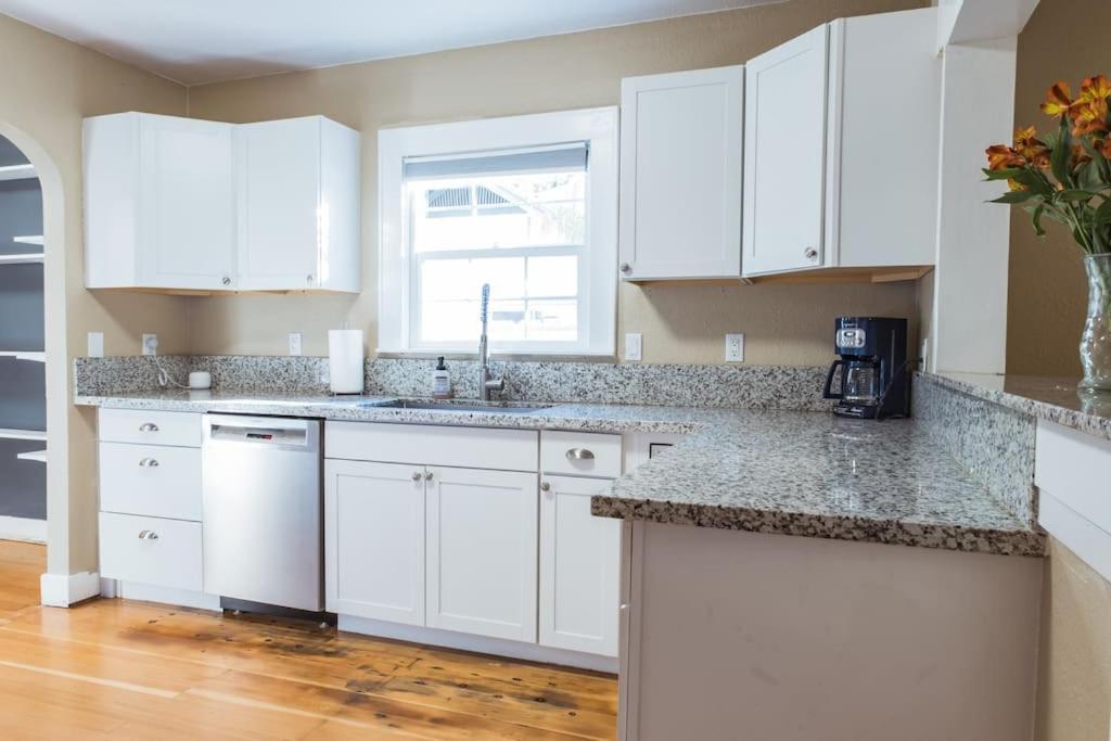 צ'יקו Lovely House Near Downtown, Home Away From Home! מראה חיצוני תמונה